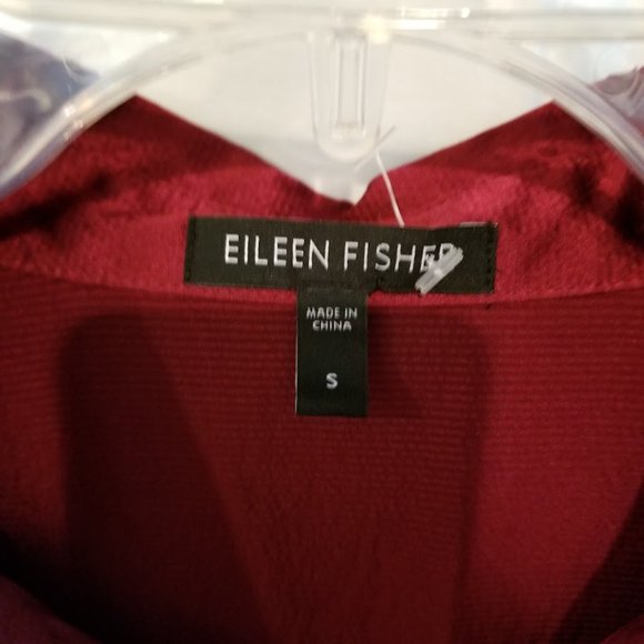 Eileen Fisher Cranberry Red Long Sleeve Hammered Silk Collared Blouse, Sz Small - Picture 2 of 7